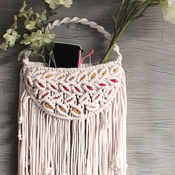 Macramè flat basket