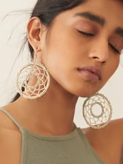 Golden round Crochet Earrings